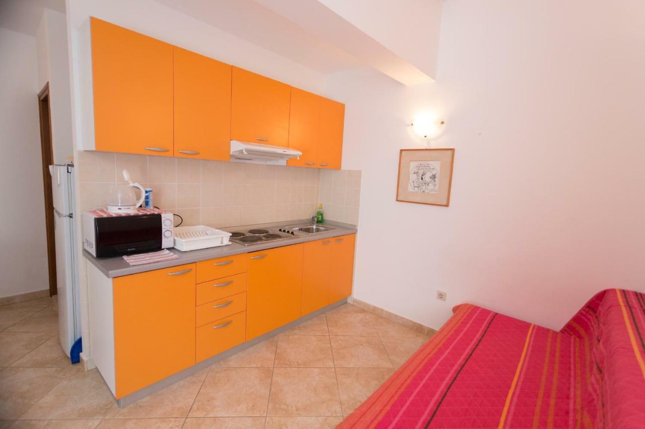 Apartments Gandalj Lokva Rogoznica Exterior photo